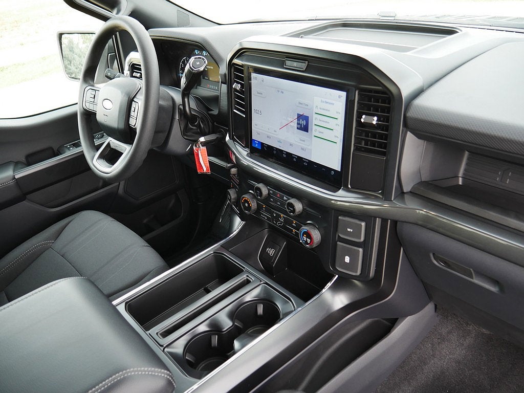 2026 Ford F-150 STX CREW 4WD