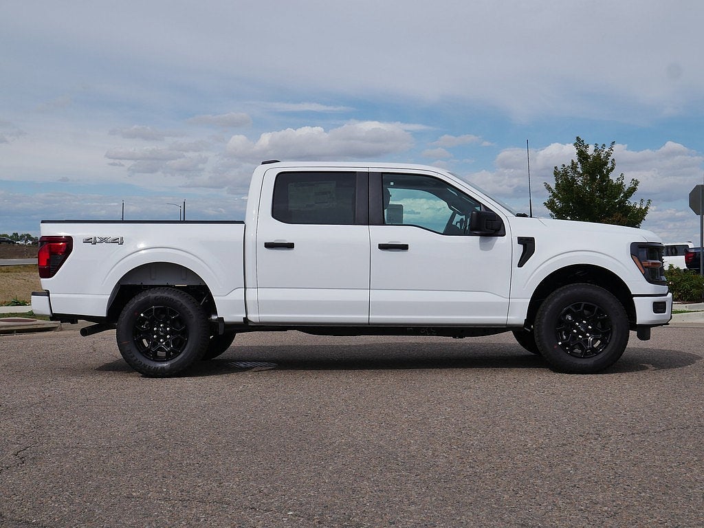 2026 Ford F-150 STX CREW 4WD