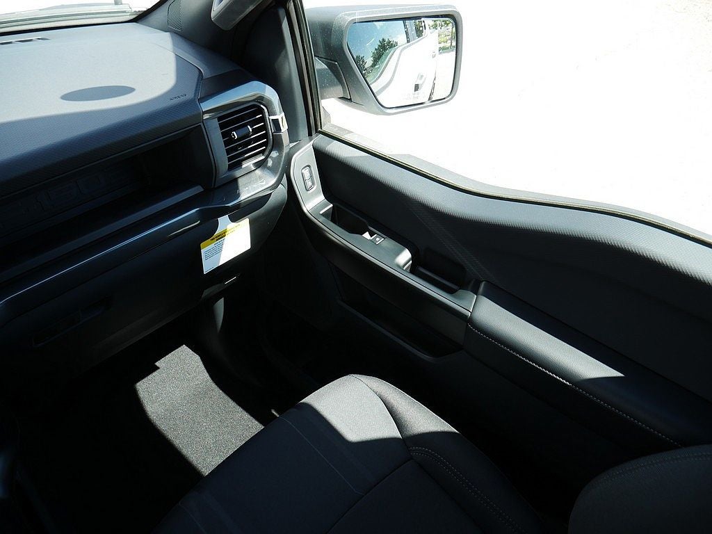 2026 Ford F-150 STX CREW 4WD