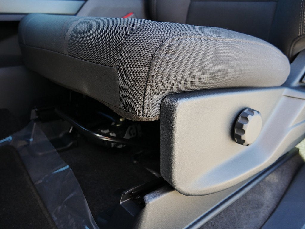 2026 Ford F-150 STX CREW 4WD
