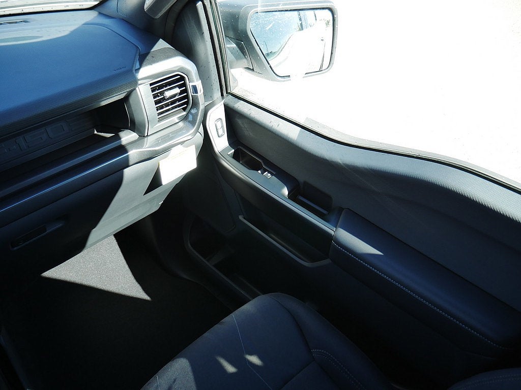 2026 Ford F-150 STX CREW 4WD