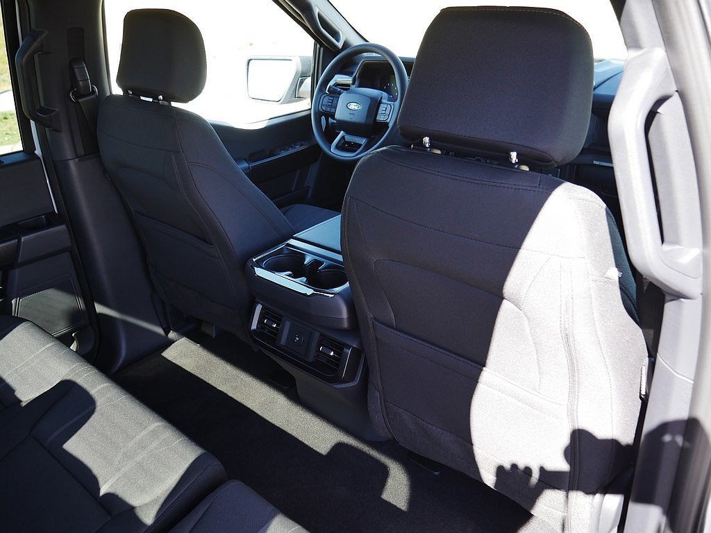 2026 Ford F-150 STX CREW 4WD