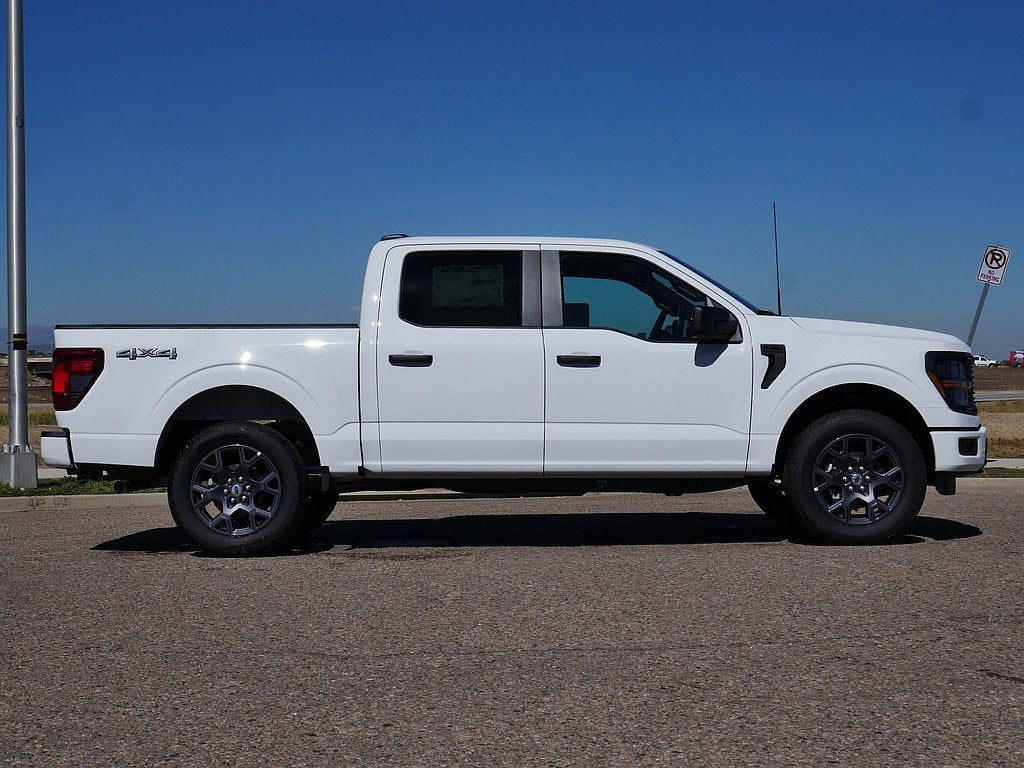 2026 Ford F-150 STX CREW 4WD