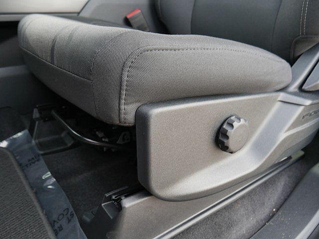 2026 Ford F-150 STX CREW 4WD