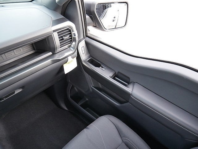 2026 Ford F-150 STX CREW 4WD