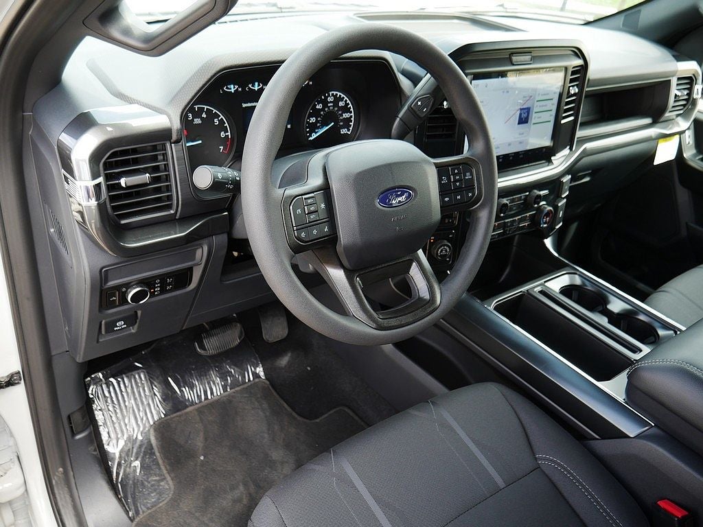 2026 Ford F-150 STX CREW 4WD