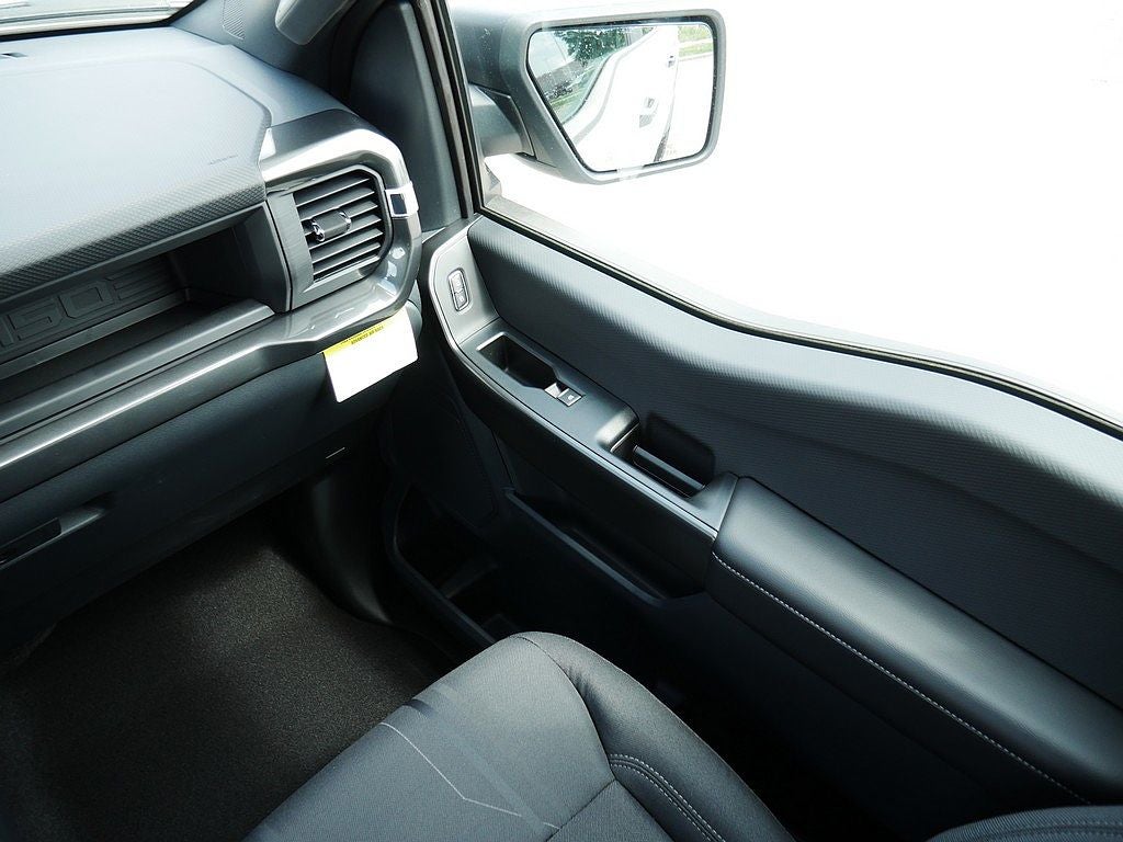 2026 Ford F-150 STX CREW 4WD