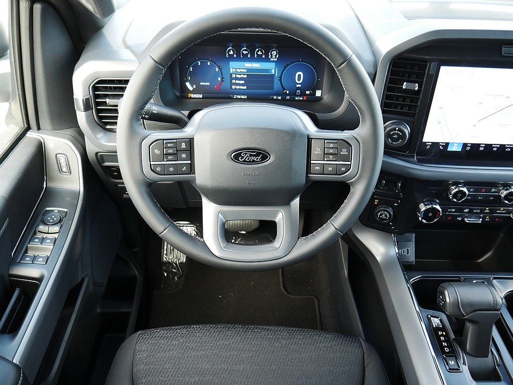 2026 Ford F-150 XLT CREW 4WD