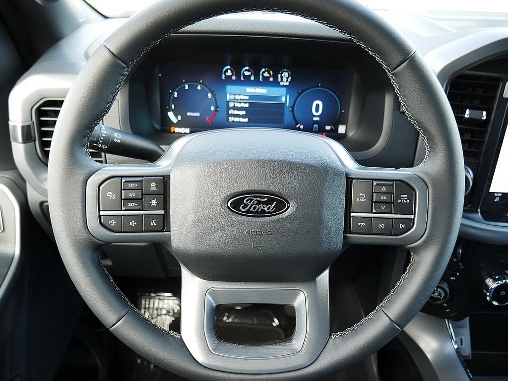 2026 Ford F-150 XLT CREW 4WD