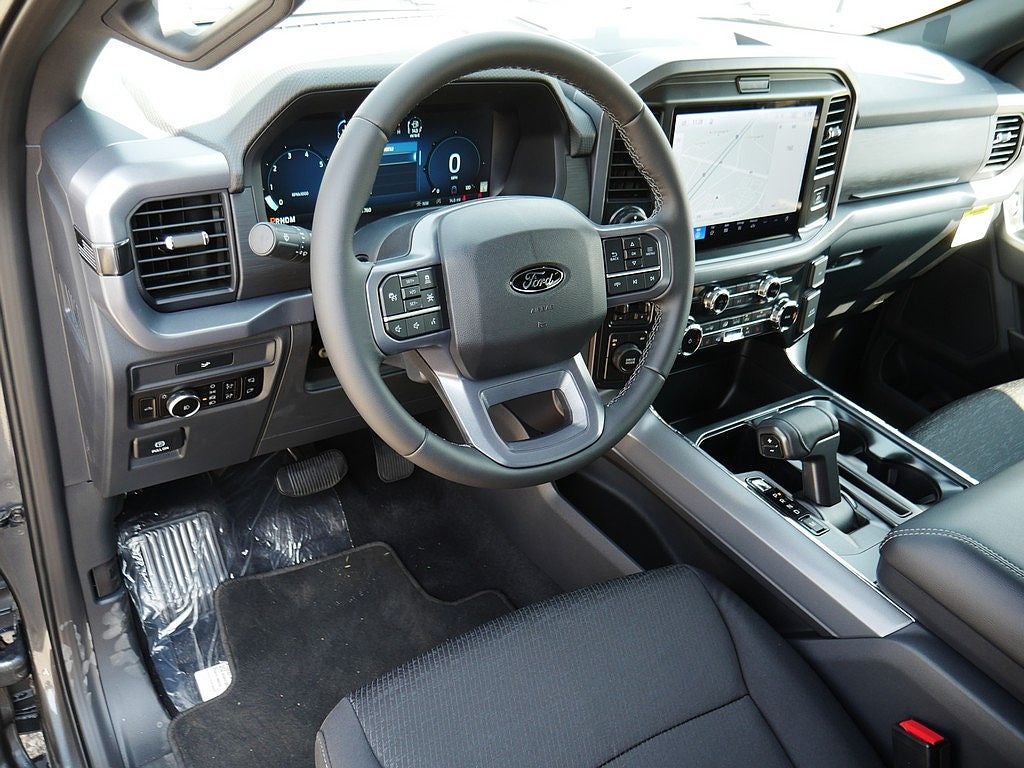 2026 Ford F-150 XLT CREW 4WD