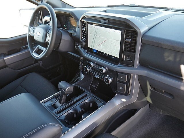 2026 Ford F-150 XLT CREW 4WD