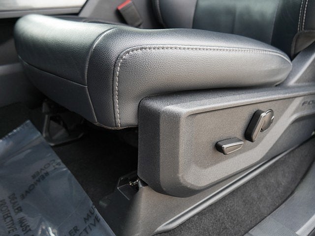 2023 Ford F-150 XLT CREW 5.0