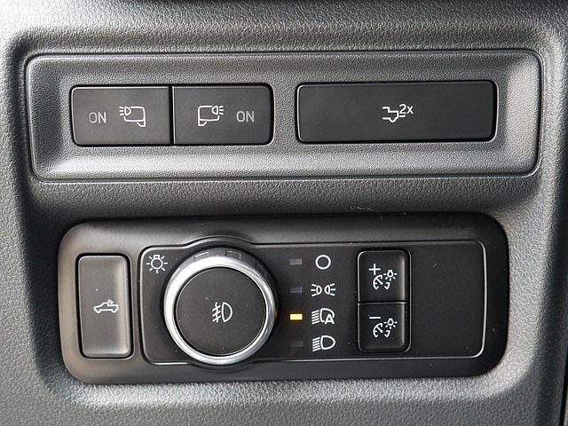 2023 Ford F-150 XLT CREW 5.0