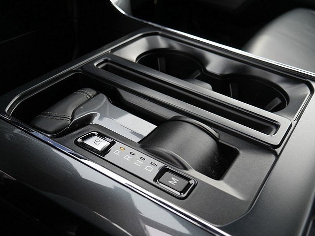 2023 Ford F-150 XLT CREW 5.0