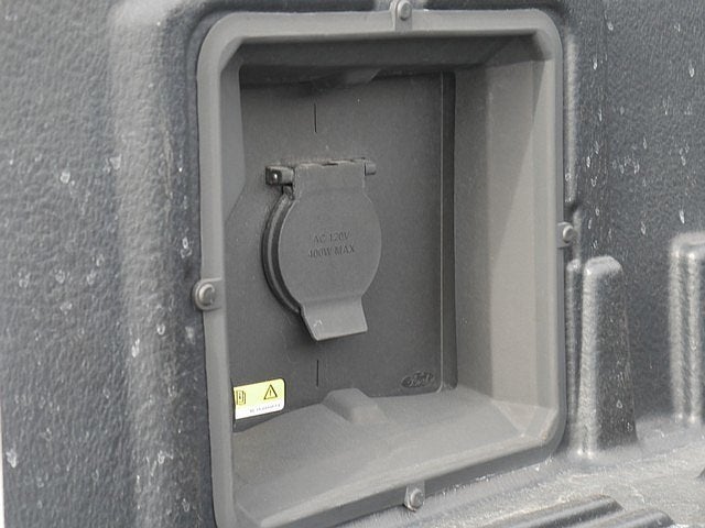 2023 Ford F-150 XLT CREW 5.0