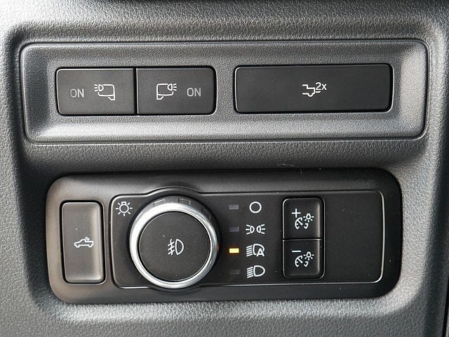 2023 Ford F-150 XLT CREW 5.0