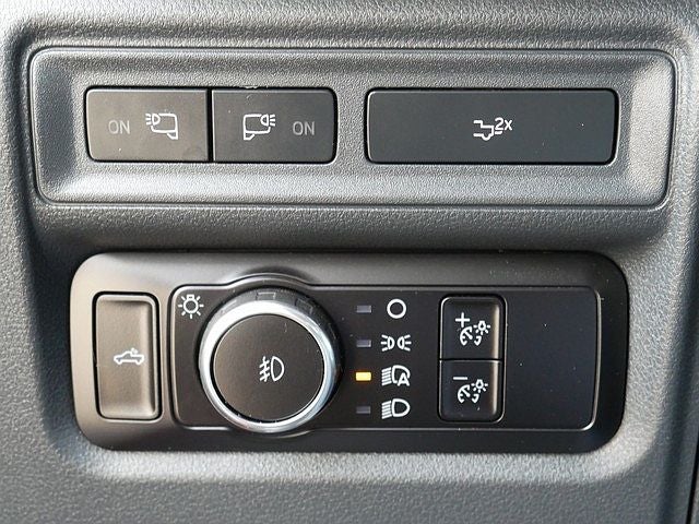 2023 Ford F-150 XLT CREW 5.0