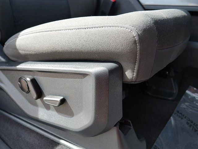 2023 Ford F-150 XLT CREW 5.0