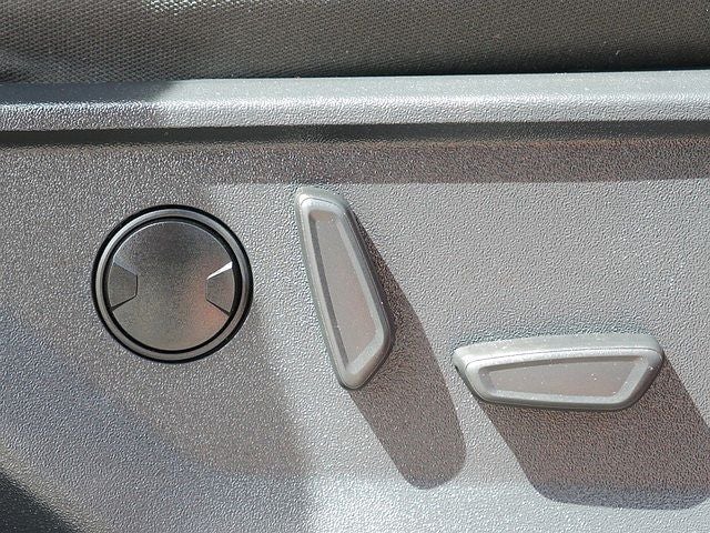 2023 Ford F-150 XLT CREW 5.0