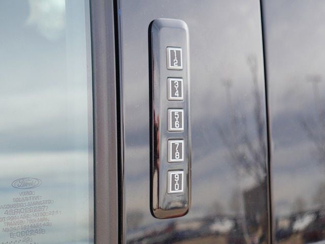 2023 Ford F-150 XLT CREW 5.0