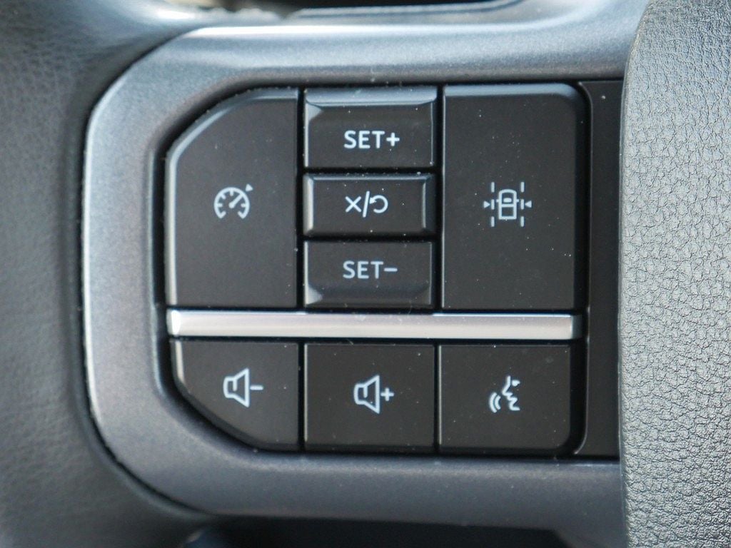 2023 Ford F-150 XLT CREW 5.0