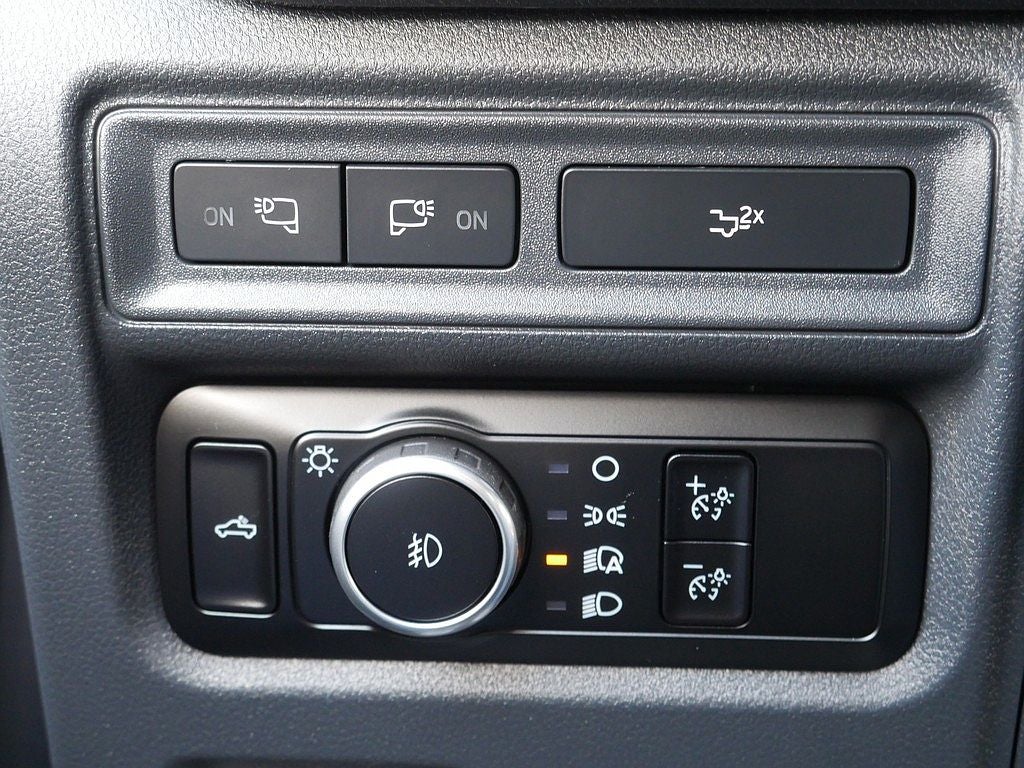 2023 Ford F-150 XLT CREW 5.0