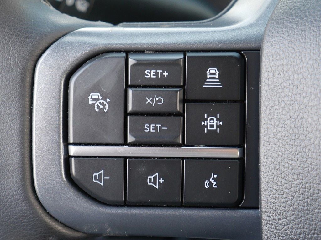 2023 Ford F-150 XLT CREW 5.0