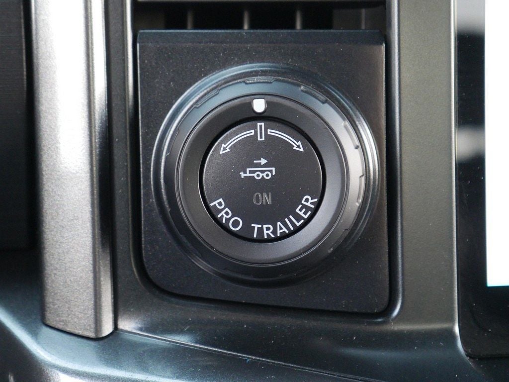 2023 Ford F-150 XLT CREW 5.0