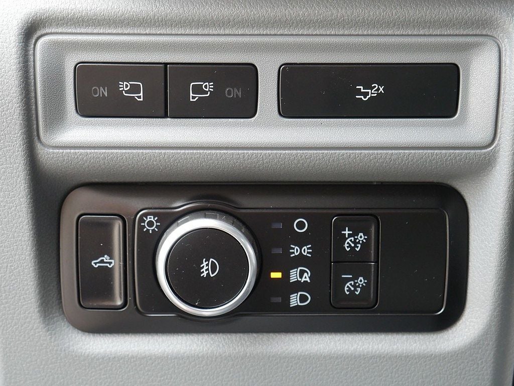 2023 Ford F-150 XLT CREW 5.0