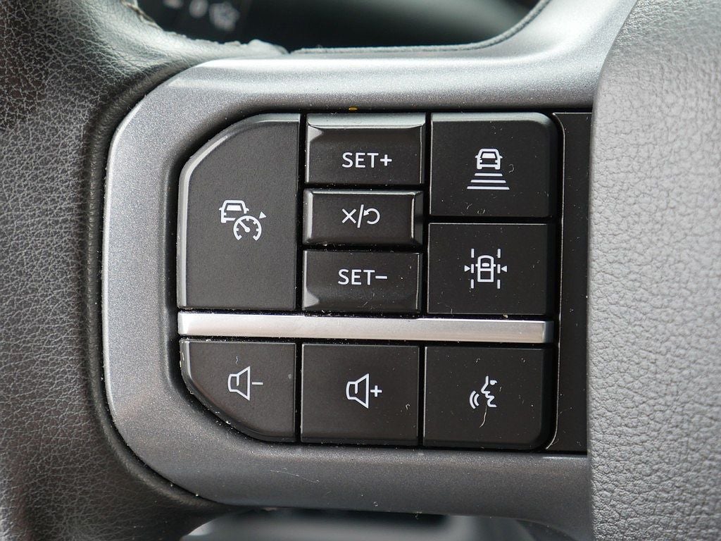 2023 Ford F-150 XLT CREW 5.0