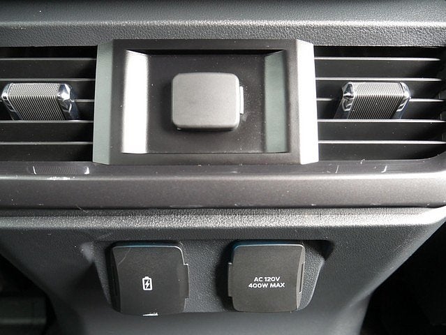 2023 Ford F-150 XLT CREW 5.0