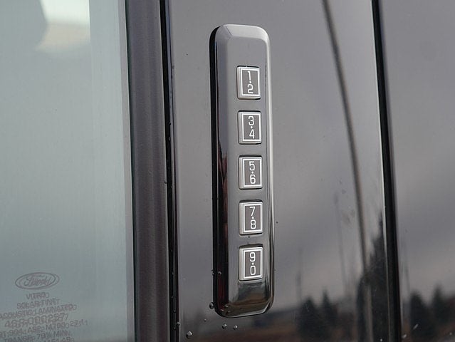 2023 Ford F-150 XLT CREW 5.0