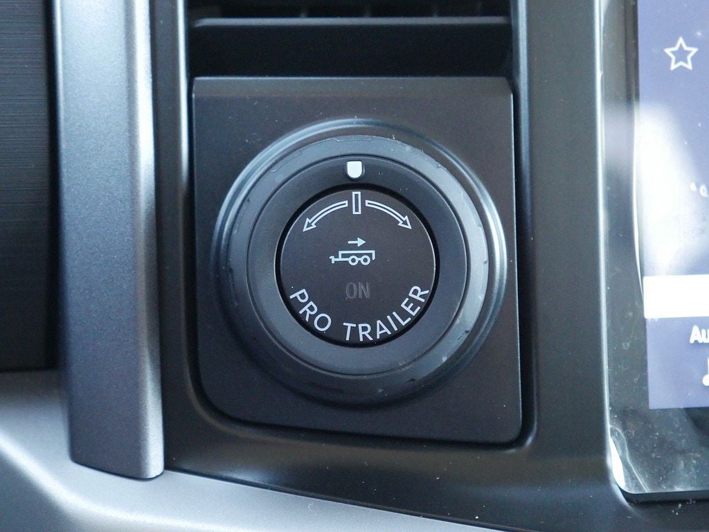 2023 Ford F-150 XLT CREW 5.0