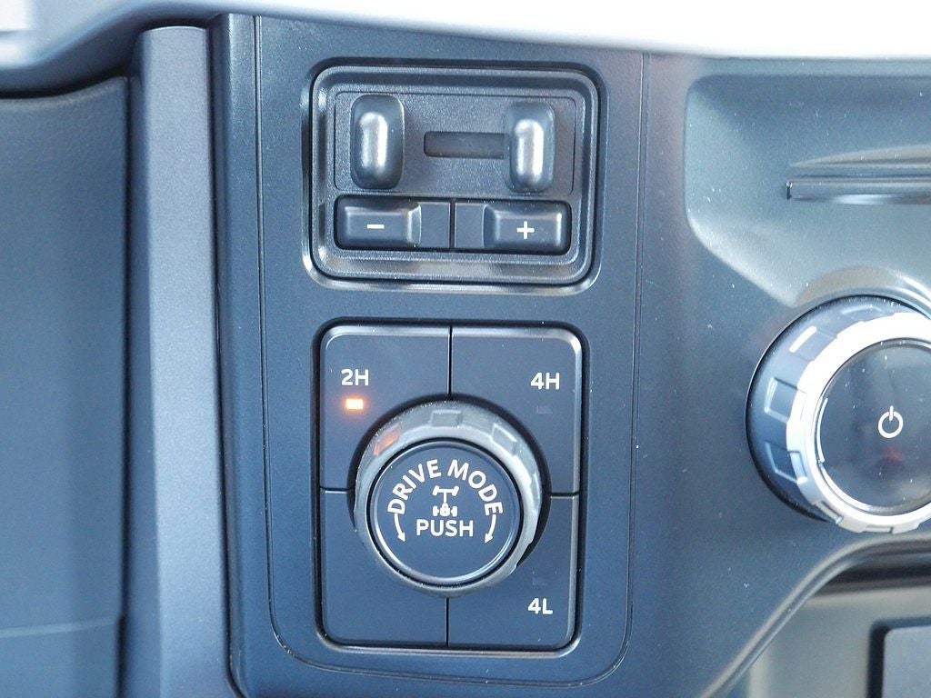 2023 Ford F-150 XLT CREW 5.0