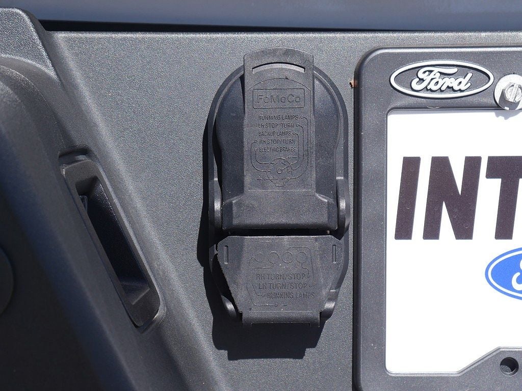 2023 Ford F-150 XLT CREW 5.0