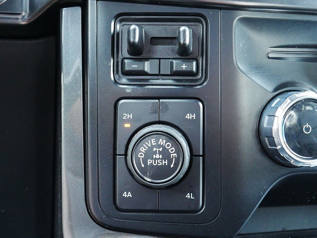 2023 Ford F-150 Lariat CREW 3.5 PB