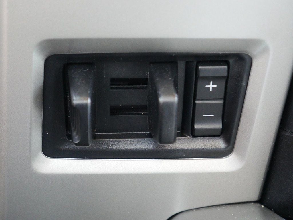2015 Ford F-150 Lariat CREW 5.0 LONG BED