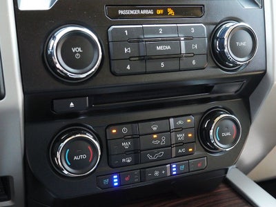 2015 Ford F-150 Lariat CREW 5.0 LONG BED