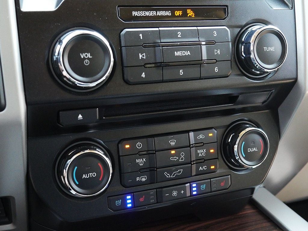 2015 Ford F-150 Lariat CREW 5.0 LONG BED
