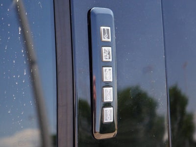 2015 Ford F-150 Lariat CREW 5.0 LONG BED