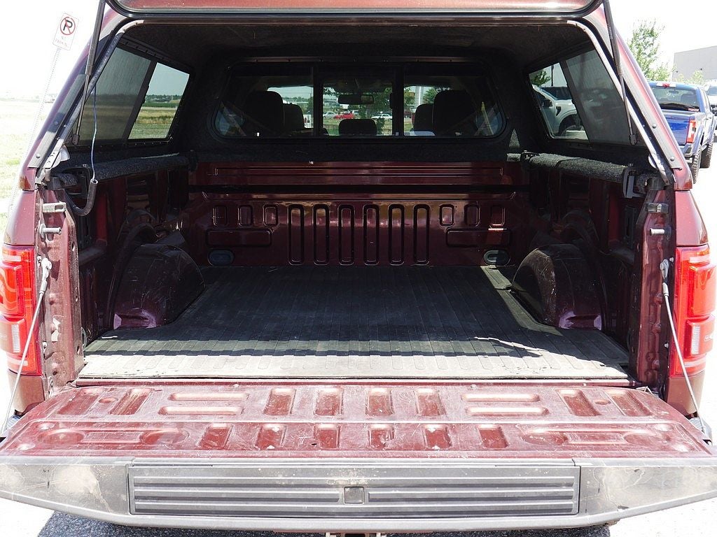2015 Ford F-150 Lariat CREW 5.0 LONG BED