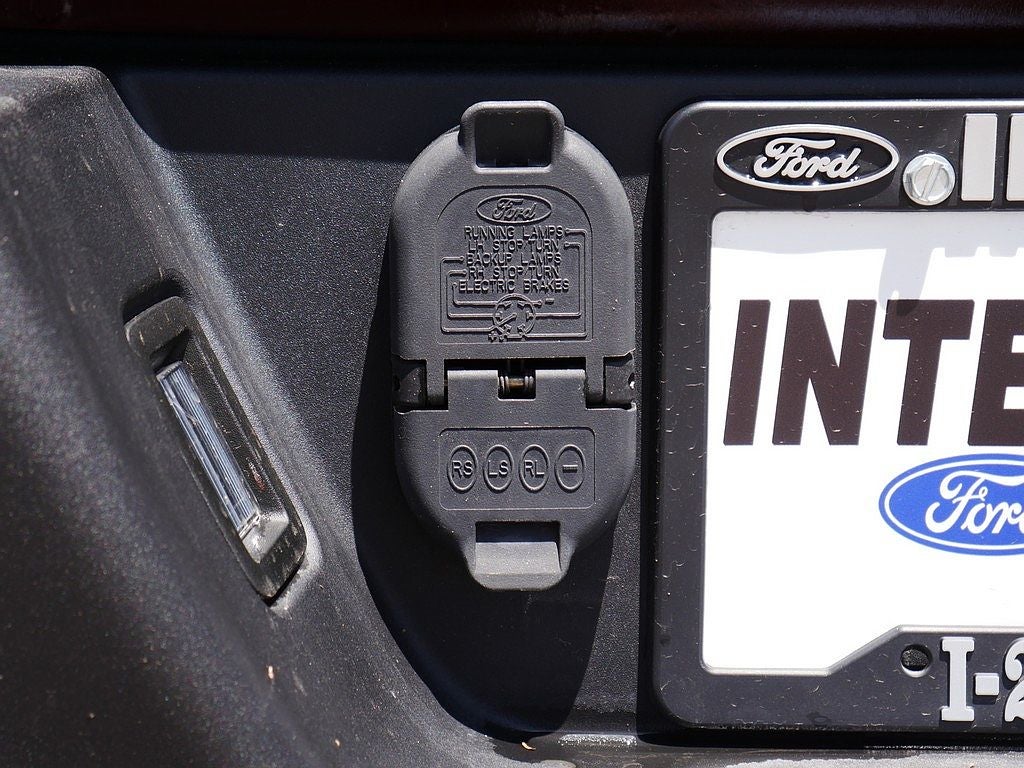 2015 Ford F-150 Lariat CREW 5.0 LONG BED