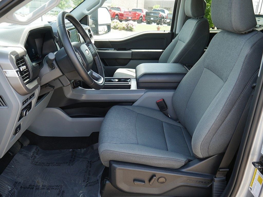 2024 Ford F-150 XLT CREW LONG BED 5.0
