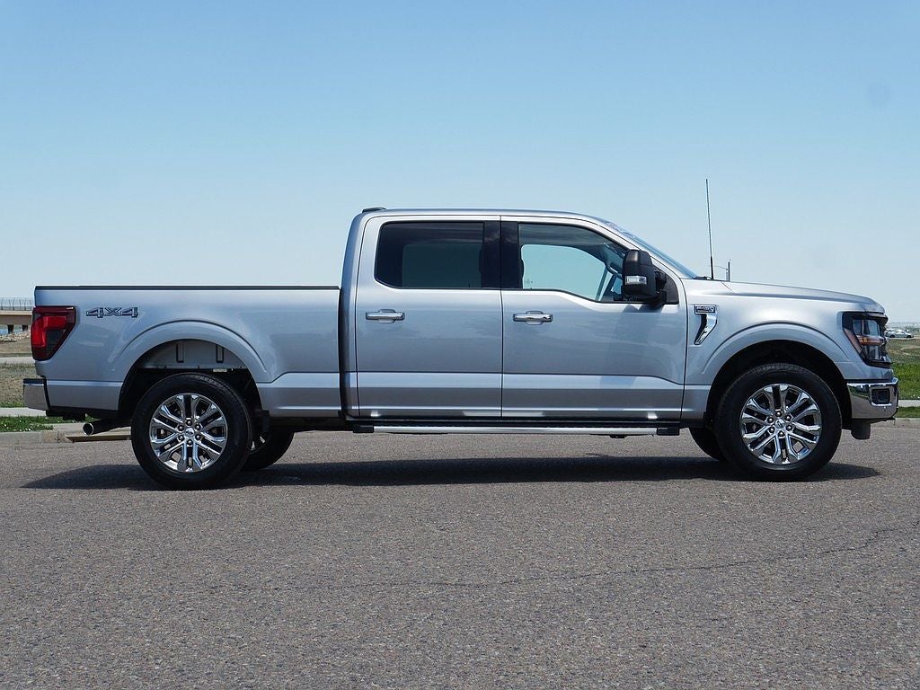 2024 Ford F-150 XLT CREW LONG BED 5.0