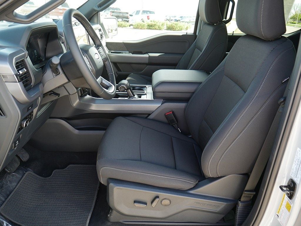 2026 Ford F-150 XLT CREW 4WD