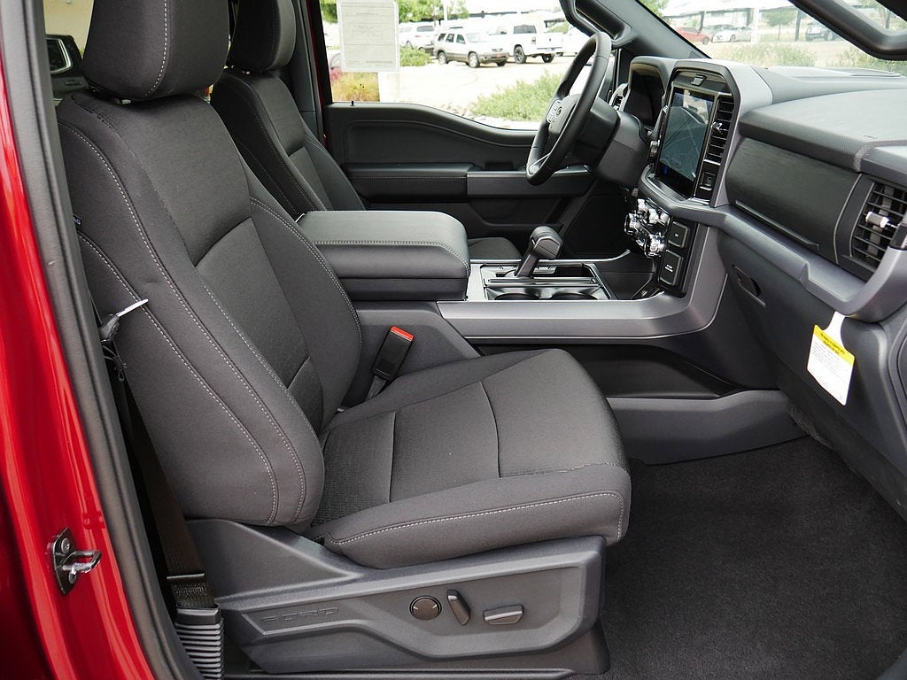 2026 Ford F-150 XLT CREW 4WD