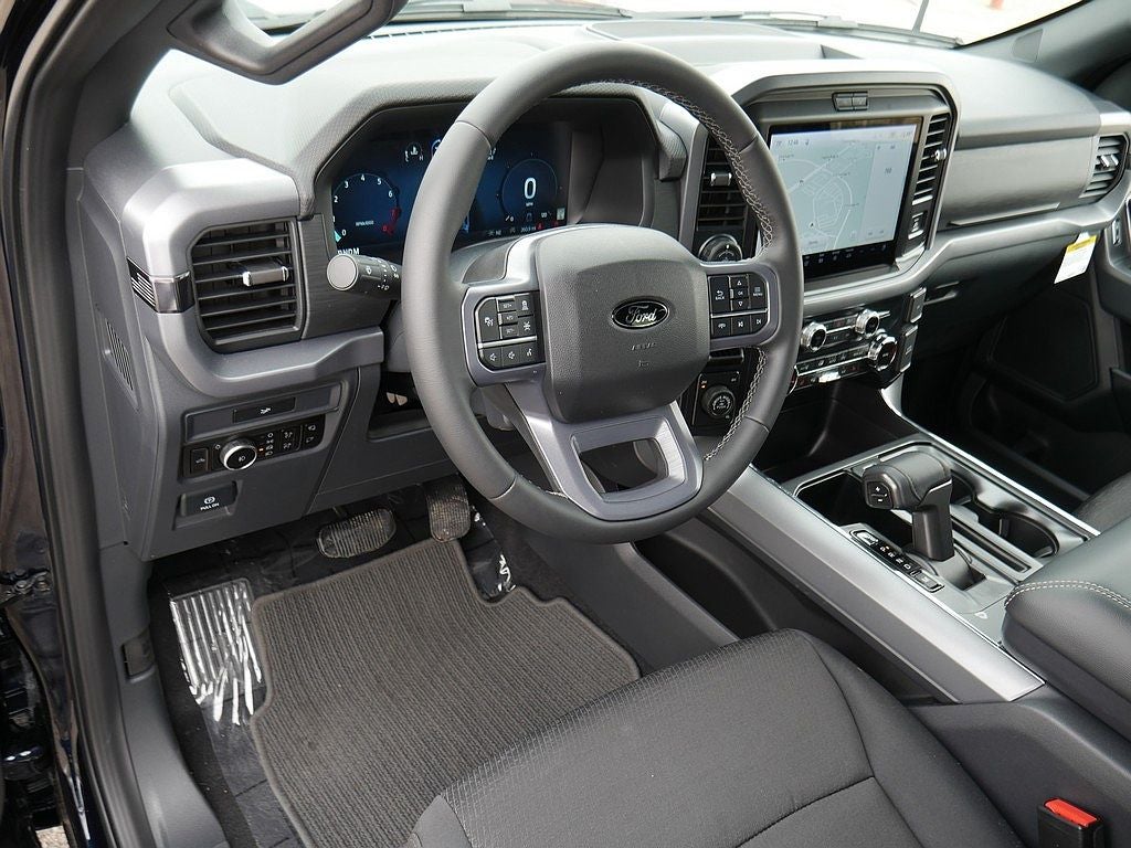 2026 Ford F-150 XLT CREW 4WD