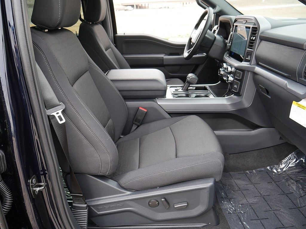 2026 Ford F-150 XLT CREW 4WD