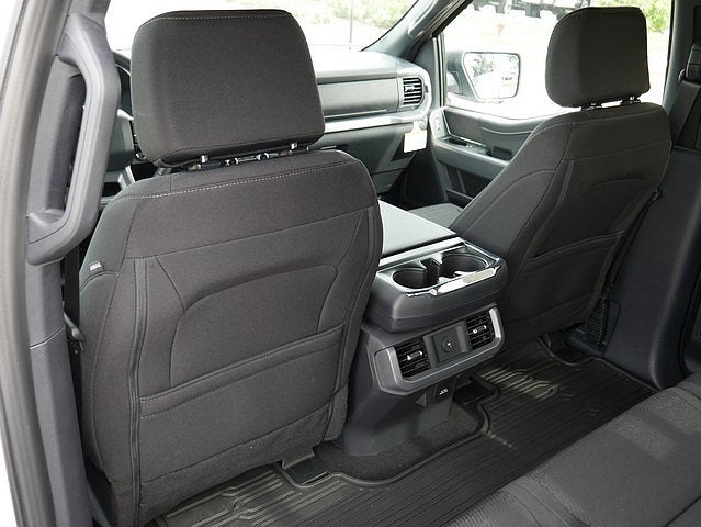 2025 Ford F-150 XLT CREW 4WD