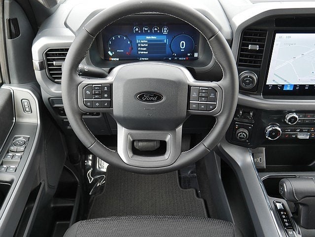 2025 Ford F-150 XLT CREW 4WD